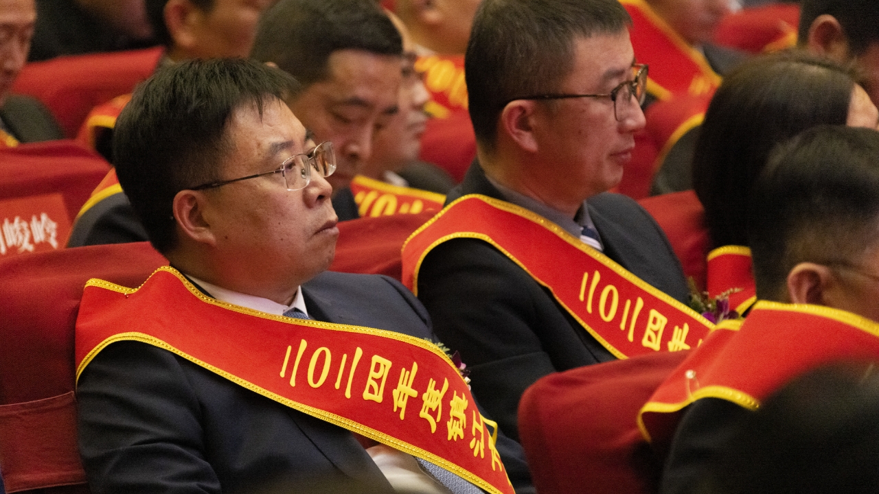 b38f1618fb31c6244a691cb4397d3afc.jpg b38f1618fb31c6244a691cb4397d3afc.jpg